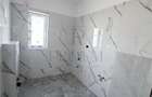 DUPLEX CU 3 BAI - TEREN 375 MP - BUCATARIE INCHISA - 10