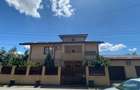 Se vinde URGENT Vila 6 camere Otopeni zona 23 August - 1