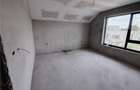 Duplex foarte spatios - 3 bai - 2 dormitoare matrimoniale - 6