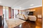 Închiriere apartament 4 camere, acces la parcare cu barieră, strada De Mijloc - 3