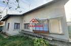 ●Casa in Campina--130.000e● - 4