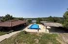 Proprietate de patrimoniu pe malul lacului Paleu - Teren 2.300 mp - piscina - Co - 6