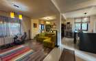 Casa tip duplex ~ 4 camere 2 bai ~ teren 200mp - 4
