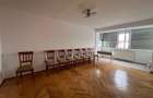 Apartament cu garaj ultracentral zona Mc Donald s Unirii , 4 camere  - 12