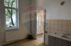 Apartament ultracentral cu curte, 2 unități locative. Str. Pitesti - 20