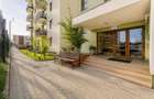 FILM!Apartament 3 camere,2 bai, decomandat,accesorizat,parcare privata,Tractorul - 13