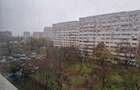 Piata Ramnicu Sarat - 3 camere decomandatE, 64 mp, balcon, etaj 5/10, metrou - 11