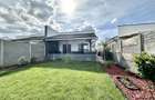 Casa tip duplex cu 4 camere si 356 mp teren in Mosnita - 1