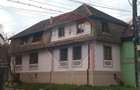 Reședință cu farmec aparte în inima Cisnădioarei - 1