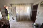 Casa de vanzare, cu 10 ari de teren, in zona linistita