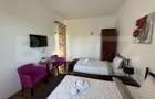 Pensiune cu 4 camere, teren 1590 mp, zona Lazuri - 9