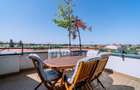 Penthouse 4 camere, ultracentral, Oradea. 800 000 E. Comision 0 - 14