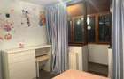 Apartament cu trei camere transformat in doua, Calea Grivitei - 9