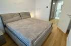 Apartament 2 camere lux Up-Site vedere către lac loc de parcare - 8