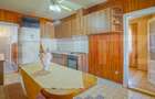 Casa cu 2 apartamente, 210 mp, teren 800 mp, zona Rasnov - 8