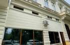 Clădire Istorică de 2400 mp la Kilometrul 0 - 3