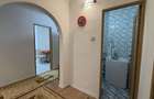 Apartament cu 3 camere, 2 bai si 2 balcoane, decomandat et , cartier MV1 - 10