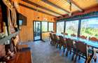 Casa / pensiune investitie sat Pestera, Moieciu, Bran - 24