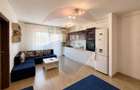 Apartament cu 3 camere de vânzare cu loc de parcare - 1