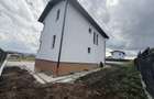 Casă individuală modernă în Dezmir, zonă exclusiv de case noi - 7