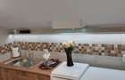 Închiriere apartament la casă  - 8