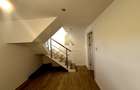 Casa cu 4 camere, pet friendly, curte cu terasă, cartier liniștit în Băneasa - 14