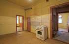 Clădire pt clinică stomatologică 10 camere, S + P + E, teren 282 mp - 21