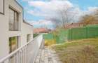 La poalele Tâmpei — vilă contemporană în Schei - 37