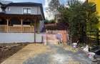 Casa de vanzare cu 2 apartamente in Azuga - 24