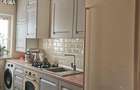 Apartament cu 2 camere decomandate,etaj intermediar si parcare inclusa - 2