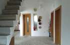 Vand sau schimb casa la tara cu apartament 2...3 camere in Bucuresti. - 1