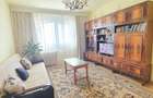 Vand apartament 2 camere , semidecomandat , zona Vasile Aaron - 2