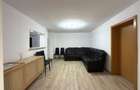 Apartament cu 3 camere, etaj 1/4, decomandat - Cetate - 1