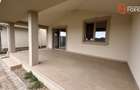 Duplex de vanzare cu 5 camere, despartit prin garaj, zona Giroc  - 16