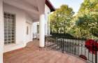Timisoara - Girocului Vila 12 Camere 4 Bai | 497mp Utili 1373mp Teren