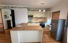Inchiriez apartament 2 camere, open space,parcare, Complex Roua Residence