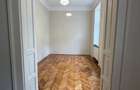 Apartament in vila, curte individuala, parcare auto, strada Avram Iancu - 11