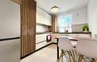 Apartament spatios 3 camere decomandat, parcare, zona Coresi, 3-6 luni - 7