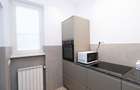 Vanzare apartament 5 camere renovat,mobilat etaj 2 in imobil zona Piata Unirii