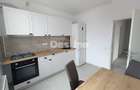 Apartament cu 3 camere, balcon 20 mp, loc de parcare acoperit, 2 bai, Tractorul - 4