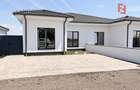 Duplex cu 4 camere - Toate utilitatile + Asfalt - Mosnita Noua - 1