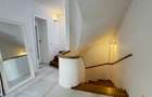 Casa de vanzare tip duplex- proprietate exclusiva in Centru vechi -curte privata - 25