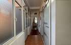 Apartament la casa, cu 3 camere, semidecomandat, zona centrala, str. Sitei - 17