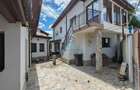 Soseaua Chitilei, zona Razelor, casa 2 corpuri, 6 camere, 4 bai, teren 213 mp - 13