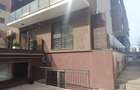 Apartament de vânzare – 135 mp, curte proprie și parcare subterană dublă - 1