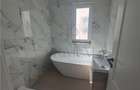 Duplex superb - zona foarte buna - toate utilitatile - gata de mutat - 10