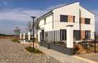 Comision 0%. Duplex spatios 120 mp. Panouri solare.  380 mp teren.  La cheie. - 2