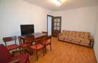 Inchiriere apartament 3 camere decomandat etajul 1 ,Florilor - 5