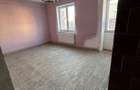 Apartament 3 camere in bloc vila, liber la vanzare zona Triaj - 2