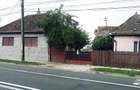 Proprietate unică în Reghin – 1,5 ha intravilan + 2 case locuibile + utilități  - 4
